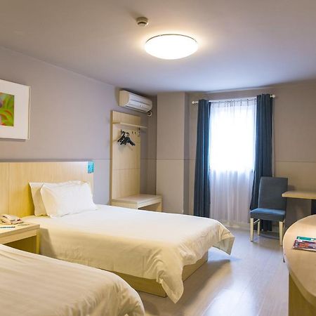 Jinjiang Inn Select Wuhan Chu Hehan Street Shuiguohu ภายนอก รูปภาพ