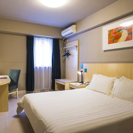 Jinjiang Inn Select Wuhan Chu Hehan Street Shuiguohu ภายนอก รูปภาพ