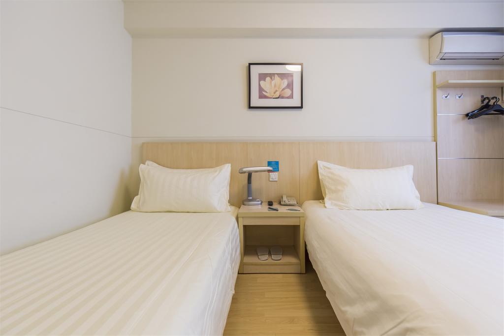 Jinjiang Inn Select Wuhan Chu Hehan Street Shuiguohu ภายนอก รูปภาพ