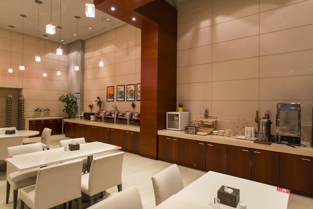 Jinjiang Inn Select Wuhan Chu Hehan Street Shuiguohu ภายนอก รูปภาพ