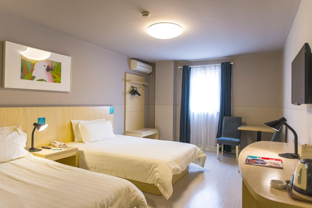 Jinjiang Inn Select Wuhan Chu Hehan Street Shuiguohu ภายนอก รูปภาพ