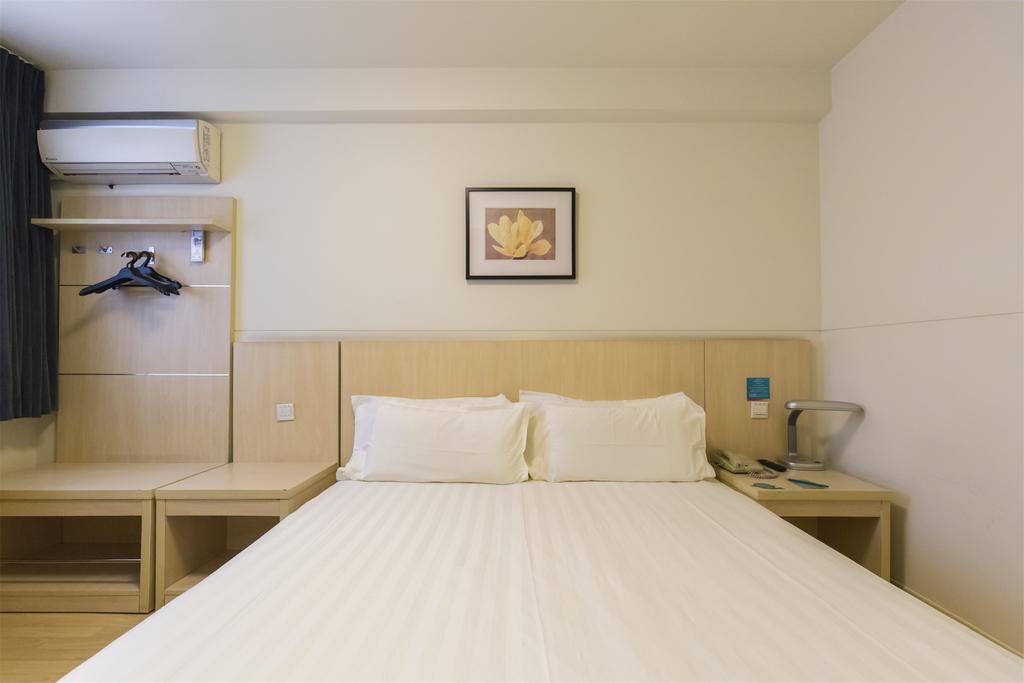 Jinjiang Inn Select Wuhan Chu Hehan Street Shuiguohu ภายนอก รูปภาพ