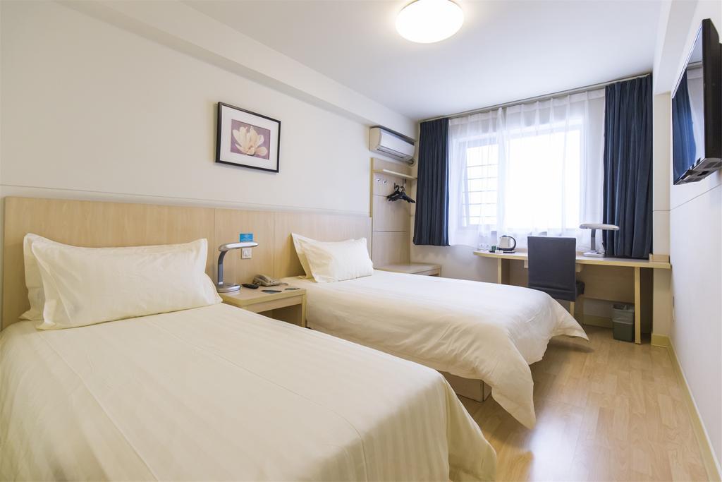Jinjiang Inn Select Wuhan Chu Hehan Street Shuiguohu ภายนอก รูปภาพ