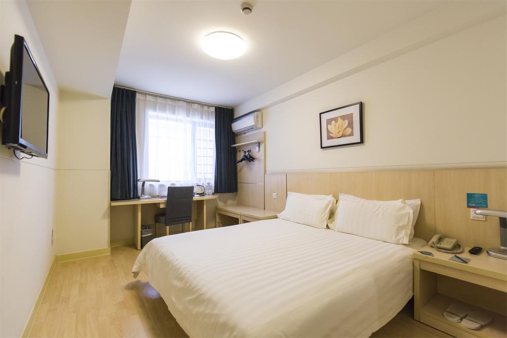 Jinjiang Inn Select Wuhan Chu Hehan Street Shuiguohu ภายนอก รูปภาพ